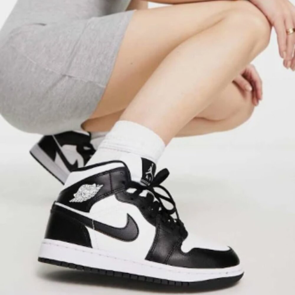 Women's Nike Air Jordan 1 Mid